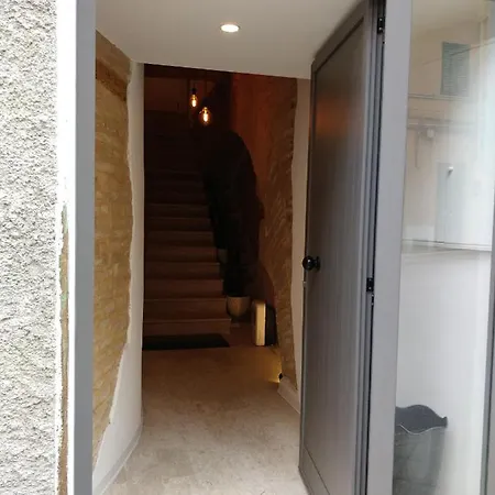 Isi 29 Apartment